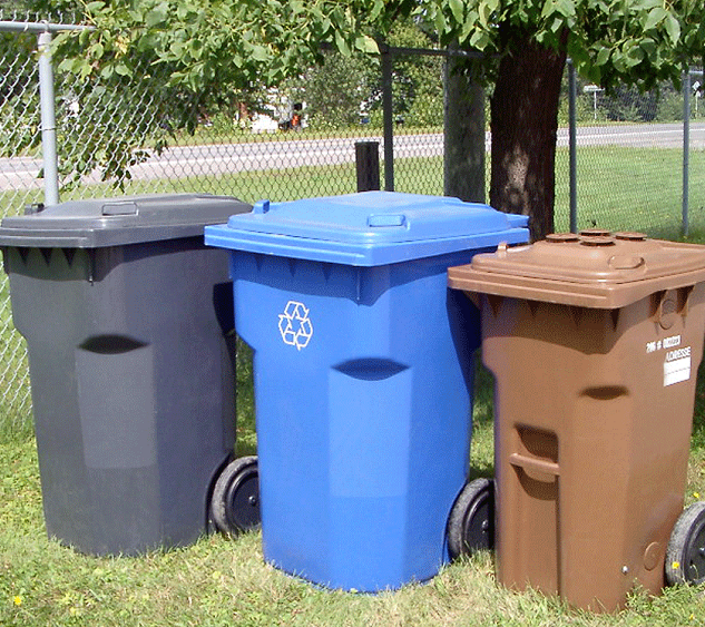 Comment disposer mon bac roulant en bordure de rue?